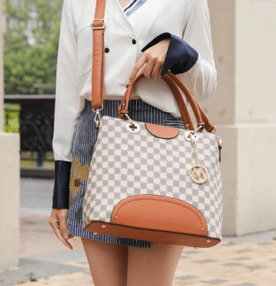 Why Choose a Women's Tote Handbag with Wallet for Everyday Use? - Coeur de la Mode