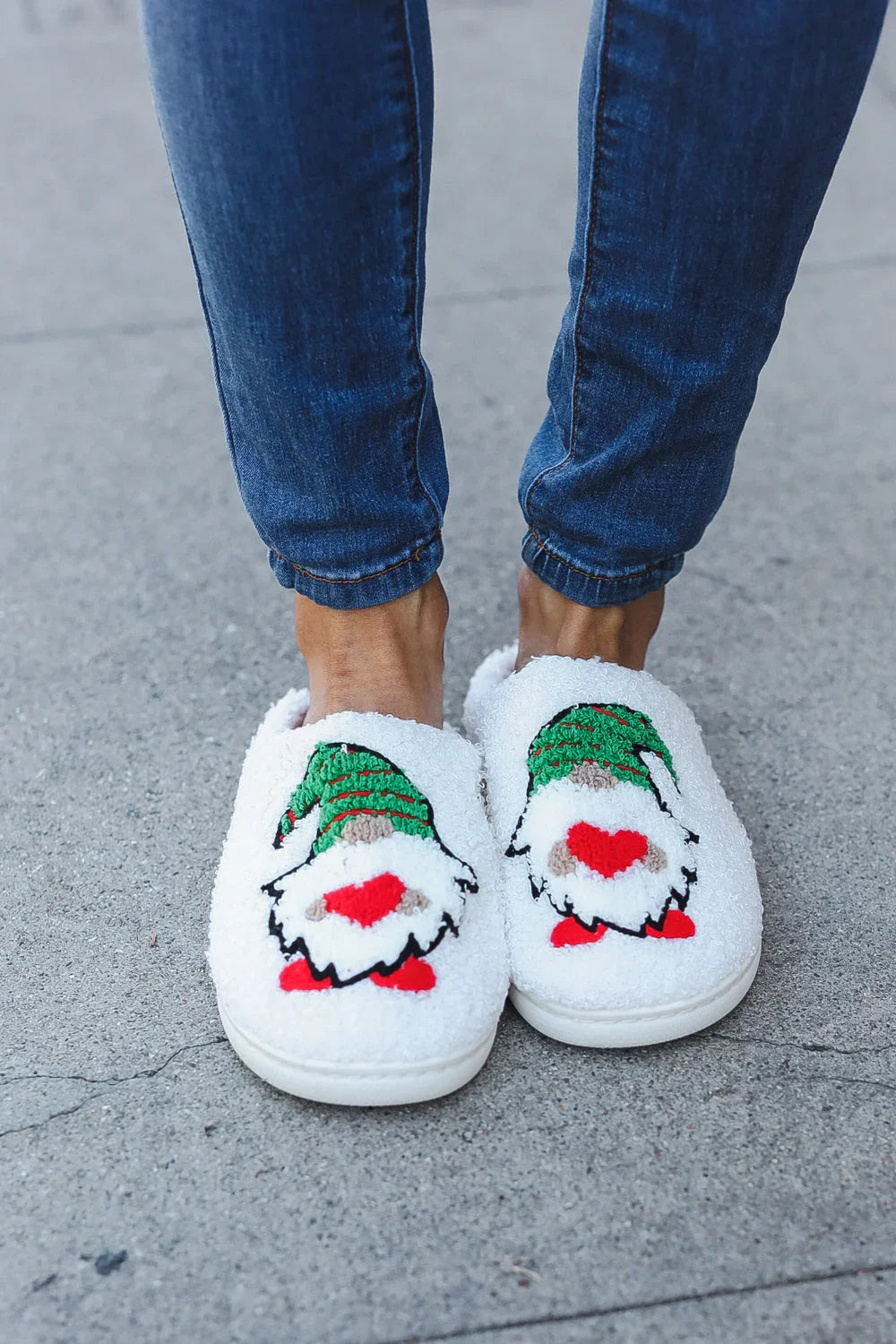 Christmas Elf Heart Print Fleece Slippers - Coeur de la Mode
