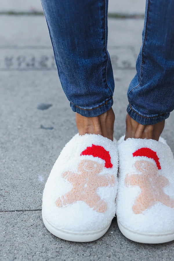 Holiday Gingerbread Man Print Fleece Slippers - Coeur de la Mode