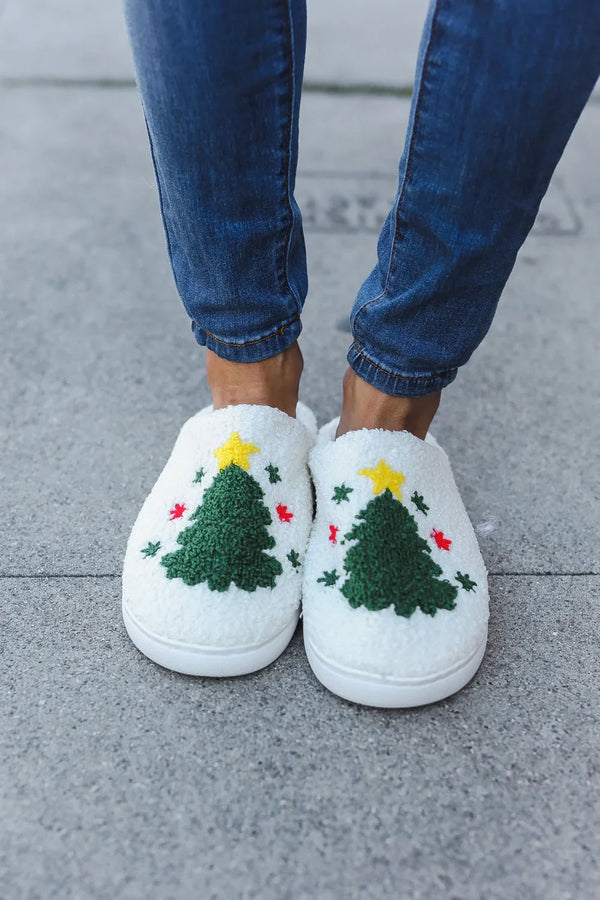 Christmas Tree Print Fleece Slippers - Coeur de la Mode