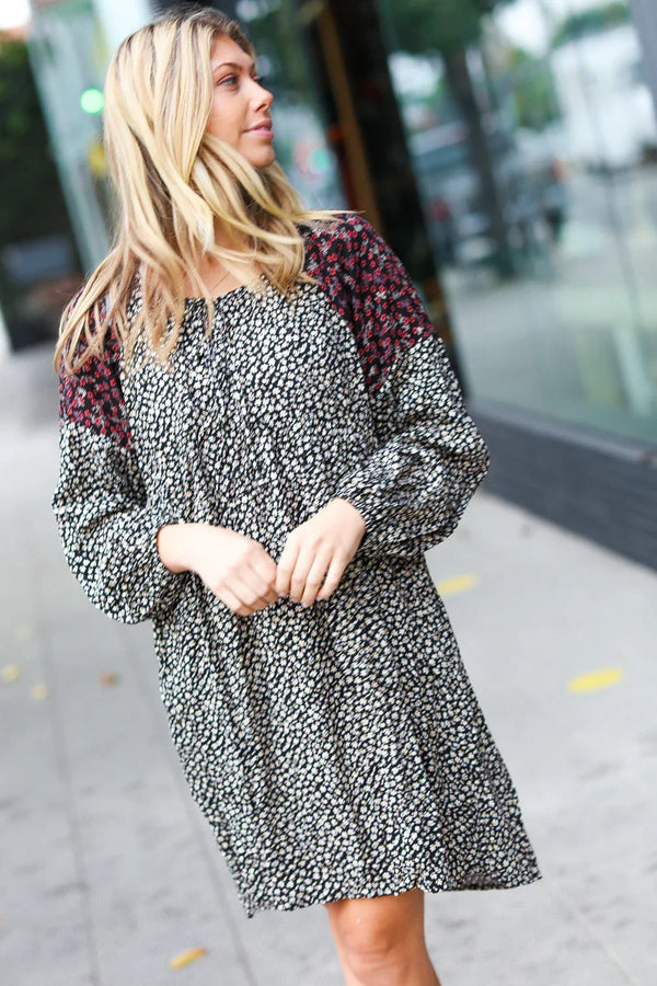 Black Ditzy Floral Bubble Sleeve Keyhole Woven Dress - Coeur de la Mode