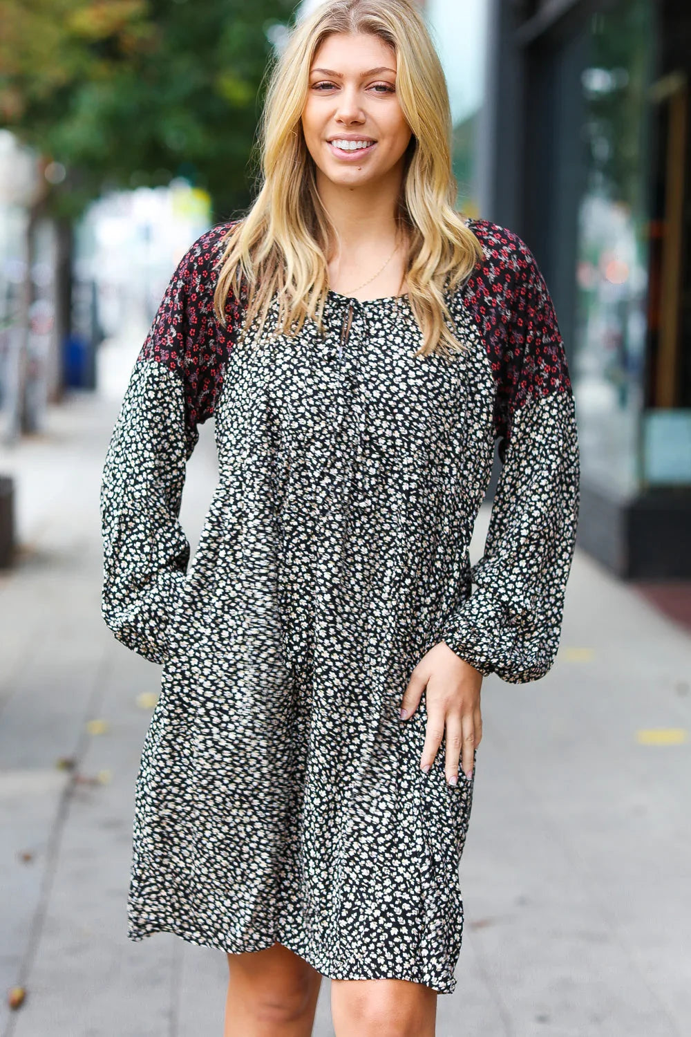 Black Ditzy Floral Bubble Sleeve Keyhole Woven Dress - Coeur de la Mode