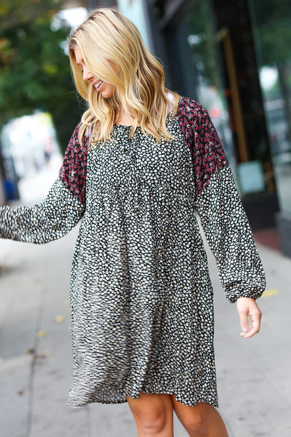 Black Ditzy Floral Bubble Sleeve Keyhole Woven Dress - Coeur de la Mode