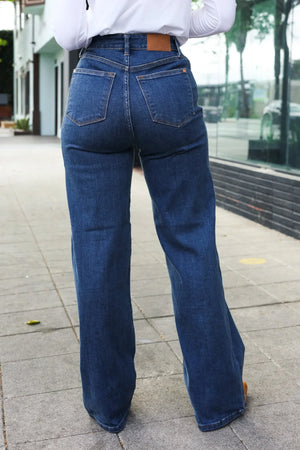 Judy Blue Medium Wash High Waist Wide Leg Jeans - Coeur de la Mode