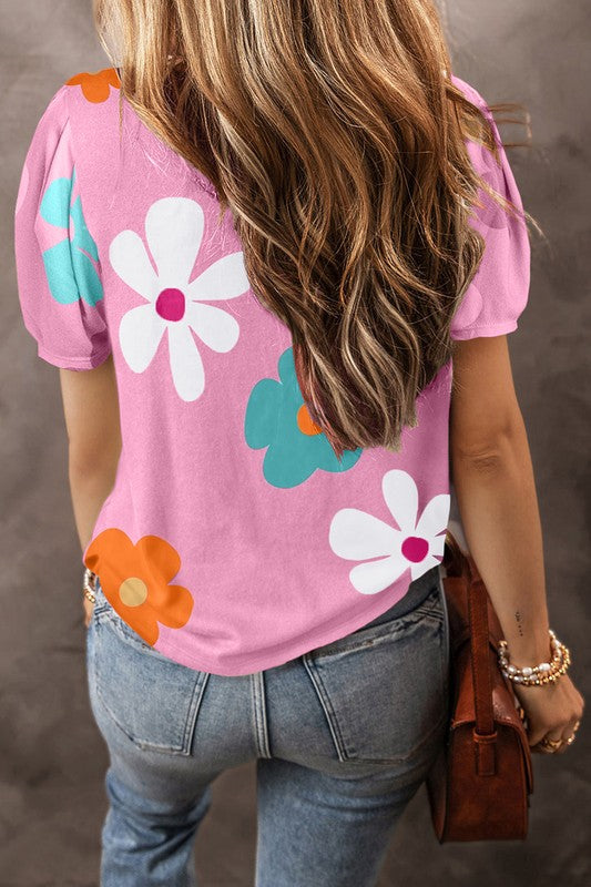 This summer tee is sweet and charming with all over patternThe puff sleeve design makes it not ordinary and gracefulIt's comfy fit for most body shapes with fine fabCoeur de la Mode