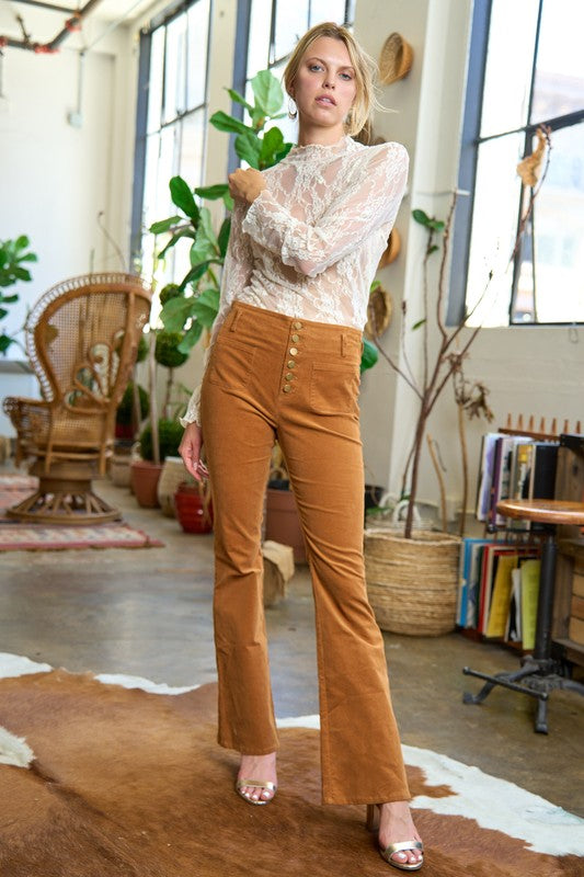 
 Elevate Your Fall Style with High-Waisted Corduroy Flare Pants
 
 
Flattering High-Waisted Design: Elongates legs and cinches silhouette
 
Elasticized Back Band: PCoeur de la Mode