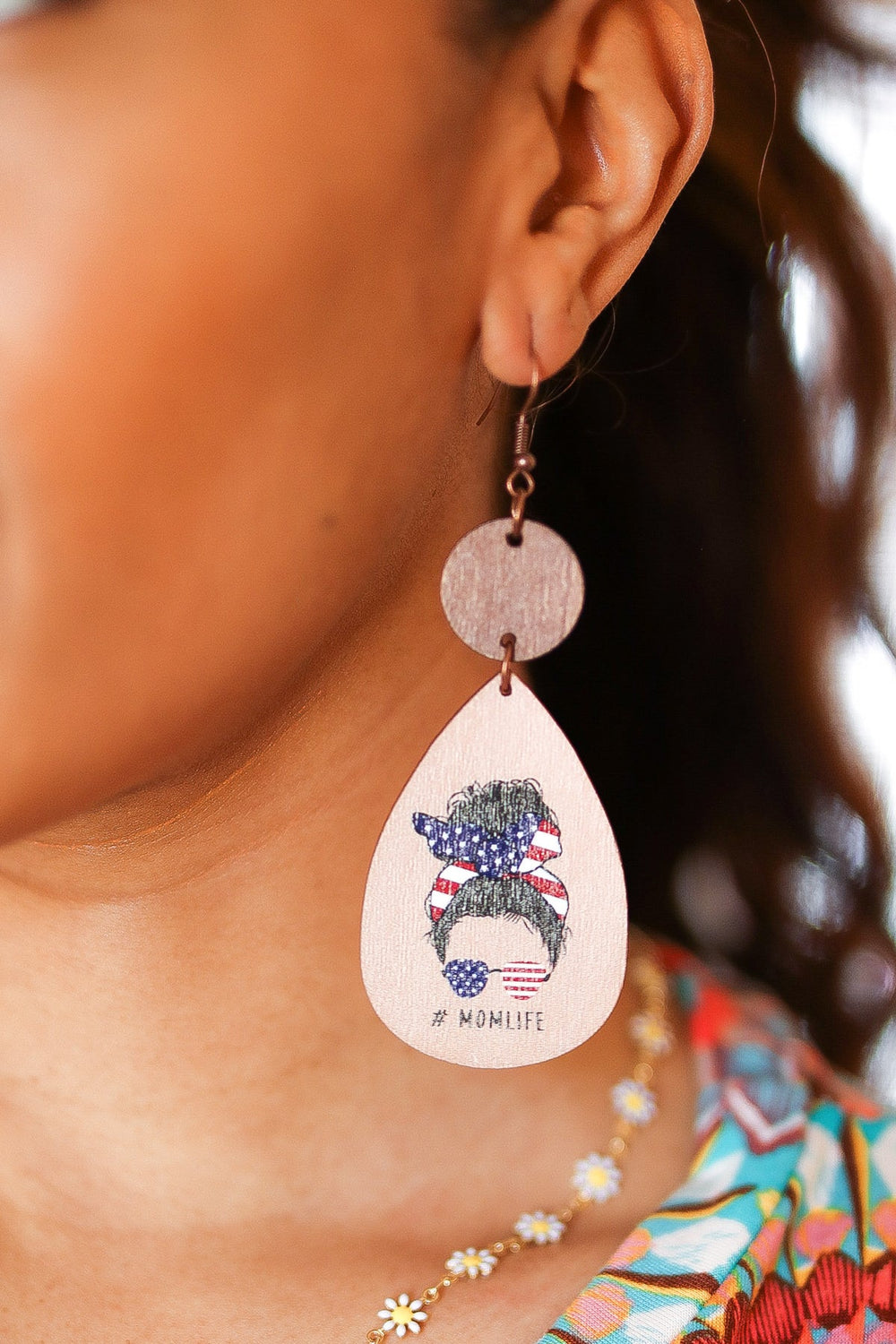 USA Flag "#MOMLIFE" Wooden Dangle Earrings - Coeur de la Mode