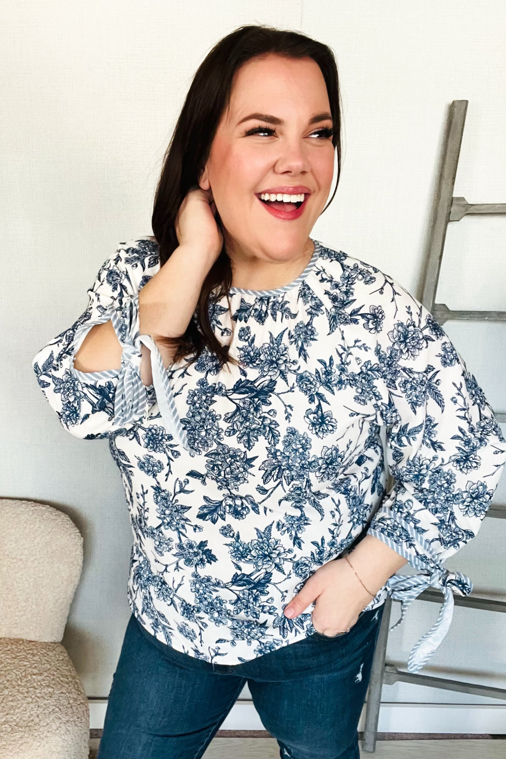 Vintage Chic Navy & Ivory Three-Quarter Bow Sleeve Contrast Stripe Blouse - Coeur de la Mode