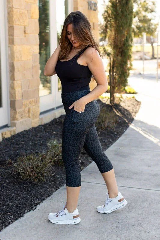 Black Leopard CAPRI with POCKETS - Coeur de la Mode