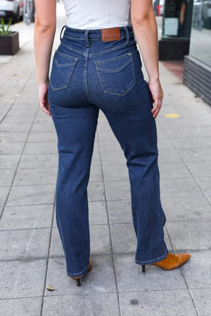 Judy Blue Dark Wash High Waisted Straight Fit Jeans - Coeur de la Mode