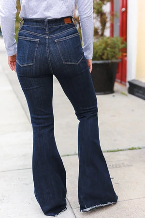 Judy Blue Dark Wash Raw Hem Jeans - Coeur de la Mode