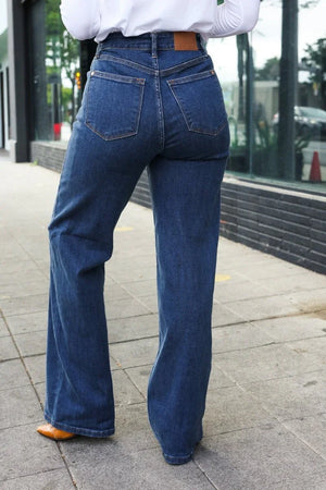 Judy Blue Medium Wash High Waist Wide Leg Jeans - Coeur de la Mode