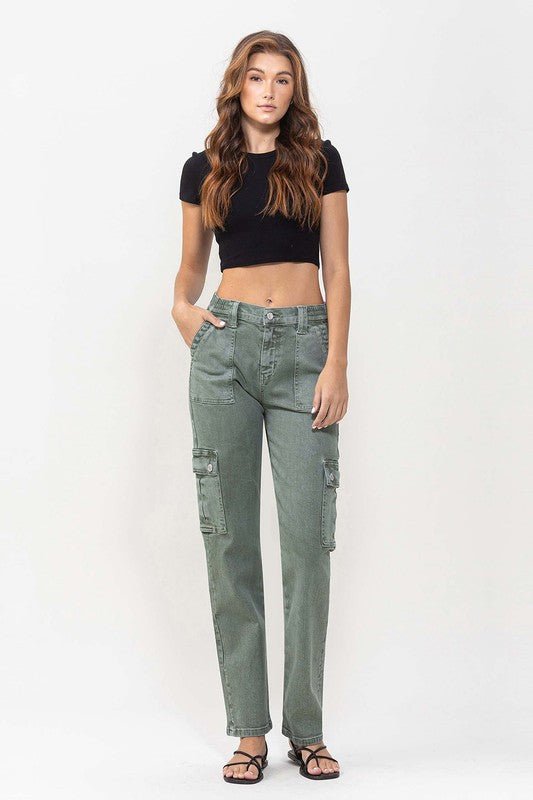 Mid Rise Straight Jeans with Cargo Pocket Detail - Coeur de la Mode