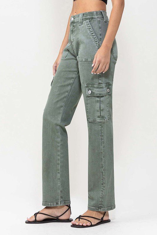 Mid Rise Straight Jeans with Cargo Pocket Detail - Coeur de la Mode