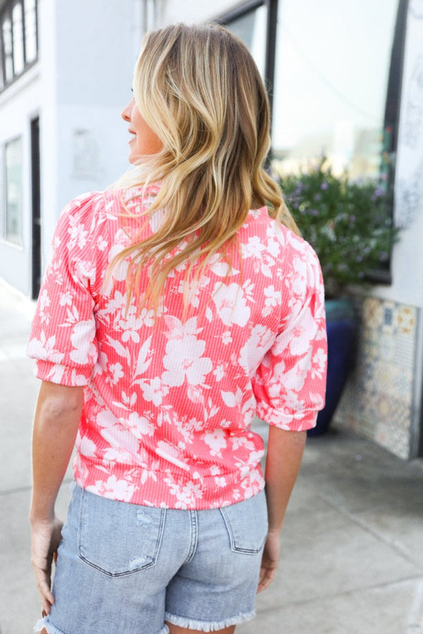 Spring Vibes Coral Wavy Rib Puff Short Sleeves Floral Top - Coeur de la Mode