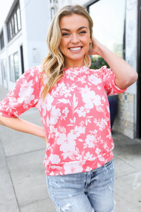 Spring Vibes Coral Wavy Rib Puff Short Sleeves Floral Top - Coeur de la Mode