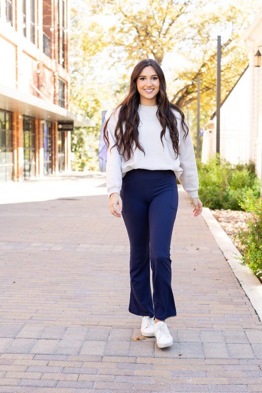 The Mila Navy Bootcut Leggings - Coeur de la Mode