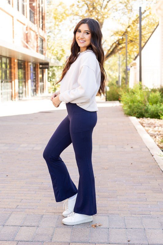 The Mila Navy Bootcut Leggings - Coeur de la Mode